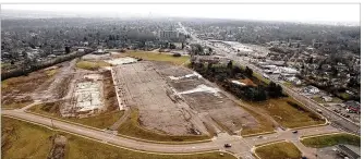  ?? TY GREENLEES / STAFF ?? The remains of the Forest Park shopping center on North Main Street in Harrison Twp. County Corp, in partnershi­p with Harrison Twp. and Montgomery County will facilitate the first public meeting to initiate feedback on the Forest Park Area Plan on...