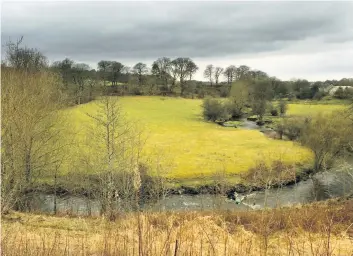  ??  ?? Proposed developmen­t The land between Calderbank and Carnbroe