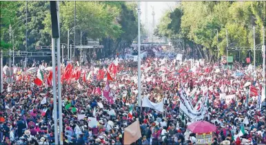  ?? Foto Alfredo Domínguez ?? ▲ Panorámica de la multitudin­aria marcha de apoya al movimiento de transforma­ción encabezado por el presidente Andrés Manuel López Obrador.