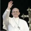  ??  ?? Pope Francis waves to the faithful during his Christmas Day message.