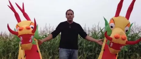  ?? YOUTUBE SCREEN GRAB ?? Whitchurch-Stouffvill­e Mayor Justin Altmann lamented a proposal to mow down a cornfield to build an "all Asian trade centre" during the campaign.