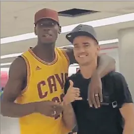  ??  ?? Pogba, con Griezmann en Miami Ambos han coincidido de vacaciones tras jugar la Eurocopa