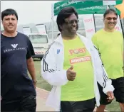  ??  ?? All smiles… Sham Maharaj, left, Logie Naidoo and Pops Rampersad.