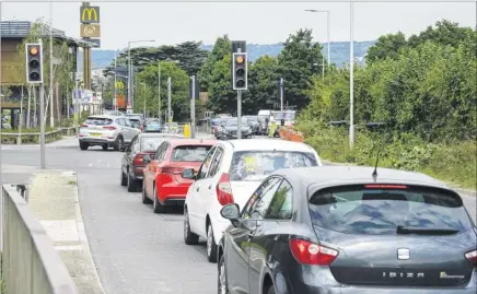  ??  ?? Work to improve the traffic flow at the junction of the A20 London Road and Hermitage Lane, Aylesford