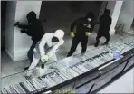  ?? ?? Robbing a jewelry store in Concord, Calif.