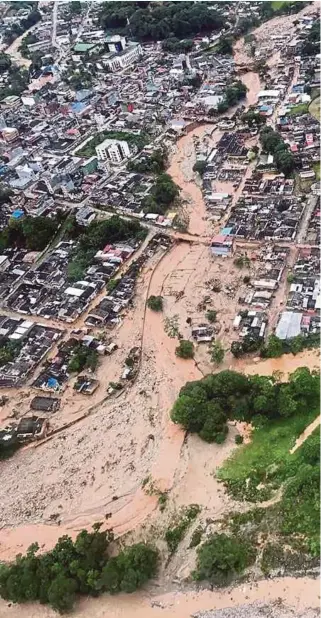  ?? AGENCY PIX ?? An aerial view of mudslides caused by heavy rain in Mocoa, Colombia, on Saturday.