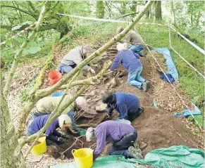  ?? ?? History Dig at Keir Hill of Dasher at Kippen