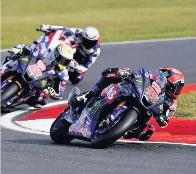  ??  ?? Ahead Tarran leads teammate Jason O’halloran at Snetterton. Photo by Impact Images