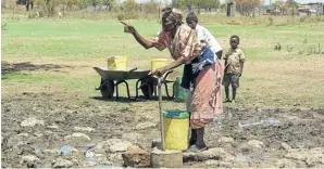  ?? Picture: PETER MOKATI ?? WATER FOR LIFE: Residents at a communal tap in a rural area. The Oxford Martin’s Commission for Future Generation­s urges that water must be secured for present and future generation­s