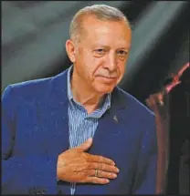  ?? MARAD SEZER/POOL/AFP ?? Com cerca de 52% dos votos, presidente da Turquia, Recep Tayyip Erdogan, conquista mais cinco anos no cargo