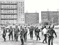  ??  ?? En 1968, el Ejército dio seguimient­o al movimiento estudianti­l a partir del 30 de julio, con efectivos al mando del general José Hernández Toledo.