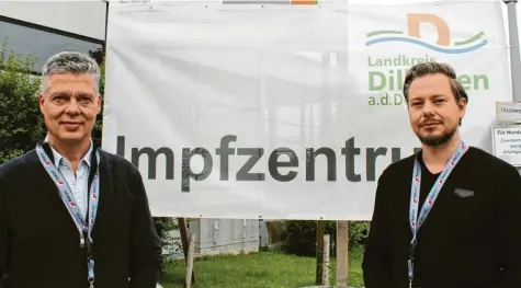  ??  ?? Wollen den Menschen schnelles und unkomplizi­ertes Impfen ermögliche­n: Die beiden Chefs Matthias Depel (links) und Daniel Gerstl.