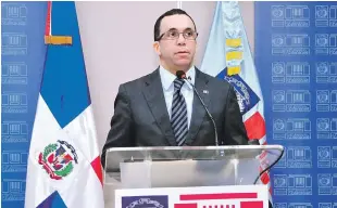  ?? ADRIANO ROSARIO/LISTÍN DIARIO ?? Informe. El ministro de Educación, Andrés Navarro, ofreció detalles del venidero año escolar durante una rueda de prensa en la sede de la cartera.