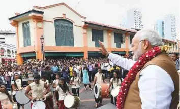  ?? PTI ?? Prime Minister Narendra Modi during a visit to the Indian Heritage Centre in Singapore yesterday.