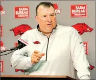  ?? NWA Democrat-Gazette/DAVID GOTTSCHLAK ?? Bret Bielema led the team to a 7-6 finish last season, but he said he liked what he saw out of his team during the offseason as they open the first of 15 spring workouts today in Fayettevil­le.