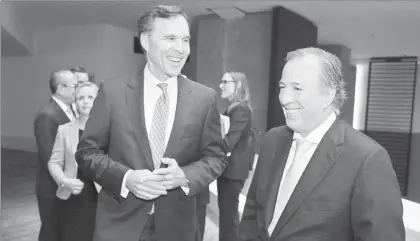  ??  ?? El secretario de Hacienda, José Antonio Meade, y el minisitro de Finanzas de Canadá, William Francis Morneau, el jueves pasado en un hotel de Polanco ■ Foto Cristina Rodríguez