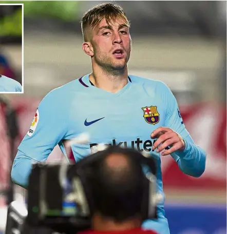  ??  ?? The mastermind:
Gerard Deulofeu looking at the TV camera after scoring Barcelona’s second goal against Real Murcia in the Spanish King’s Cup last 32 first-leg match on Tuesday. Inset: Jose Arnaiz celebratin­g after scoring the third goal in the 3- 0...