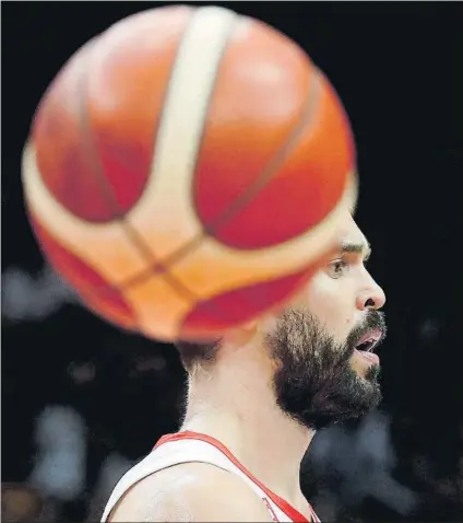  ?? FOTO: EFE ?? Marc Gasol, pívot de la selección española, durante uno de los partidos del Mundial de China 2019