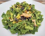  ?? RICHARD S. DARGAN/FOR THE JOURNAL ?? La Pepita, a kale salad with shredded chicken, avocado and pumpkin seeds in a lemon-cumin citronette.