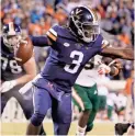  ??  ?? Virginia quarterbac­k Bryce Perkins. AMBER SEARLS/USA TODAY SPORTS