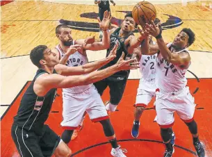  ?? RICK MADONIK TORONTO STAR ?? Giannis Antetokoun­mpo drives the lane during the Raptors’ series-clinching win in Game 6.