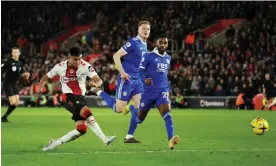  ?? ?? Carlos Alcaraz opens the scoring for Southampto­n against Leicester. Photograph: Ian Walton/Reuters