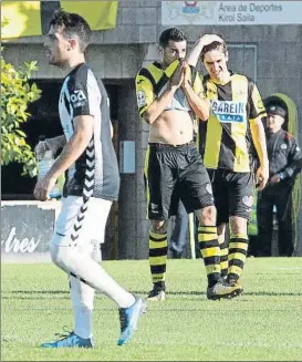  ?? FOTO: MIREYA LÓPEZ ?? Final cruel Un penalti al límite le sirvió al Castellón para empatar en La Florida