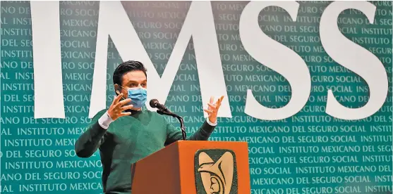  ?? JAVIER RÍOS ?? Para el director del IMSS, Zoé Robledo, aún no hay signos de rebrote en unidades clínicas a su cargo.