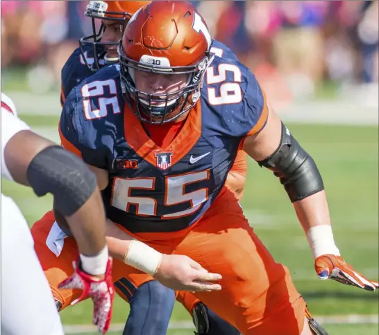  ?? Bradley Leeb The Associated Press ?? Offensive lineman Doug Kramer is among 17 scholarshi­p super seniors for Illinois — hoping to move up in the Big Ten — the most expected for any Power Five school.