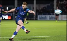  ?? ?? Ben Healy kicks the points for Edinburgh at the
Hive Stadium