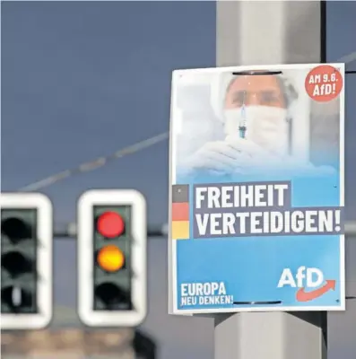  ?? LISI NIESNE (REUTERS) ?? Propaganda electoral de AfD para las elecciones europeas, en Berlín, el día 10.