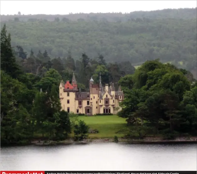  ?? FOTO: WIKIMEDIA COMMONS FOTO: JAN SOMMER ?? Anders Holch Povlsen har enorme jordbesidd­elser i Skotland. Her er det hans slot Aldourie Castle.