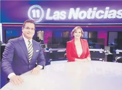  ??  ?? La telerrepor­tera Celimar Adames Casalduc y el reportero Ricardo Currás son los presentado­res en las tres ediciones de noticias que presenta TeleOnce.