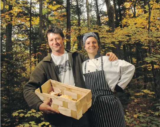  ?? J O H N MO R S TA D / MO N T R E A L G A Z E T T E F I L E S ?? Diners can explore the wild edibles of forager François Brouillard and Nancy Hinton, who will make a guest appearance at Les 400 Coups.