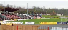  ?? FOTO: ANDREAS SCHLICHTER ?? Ein Blick ins Hermann-Neuberger-Stadion beim jüngsten Heimspiel des SV Röchling gegen Kickers Offenbach.