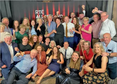  ?? ?? ALL-IRELAND WINNERS - Celebratio­ns for all associated with Ballyduff’s production of ‘Rabbit Hole’, having been announced as winners of the RTE All-Ireland Drama Festival 2022 in Athlone on Saturday.