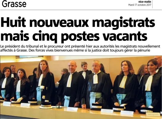  ?? (Photo C.P.) ?? Nouveauté de cette audience de rentrée: les nouveaux magistrats ont été disposés face au public, de part et d’autre du président Janas.