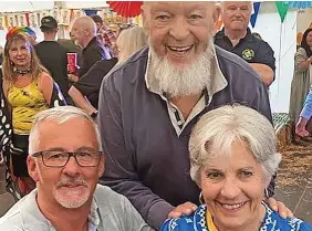  ?? FMS/PA ?? Glastonbur­y’s founder Michael Eavis with Mrs Maw and Mr Gray