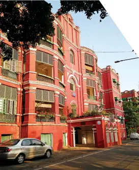  ??  ?? The facade of the Godfrey Mansion in Kolkata hasn’t changed in appearance since 1923