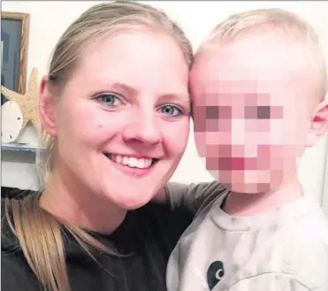  ??  ?? Veronica Jean Rutledge mistede tirsdag livet, 29 år gammel, da hendes toårige søn skød hende i et indkøbscen­ter.