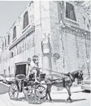  ??  ?? Known in Maltese as karozzin, picturesqu­e horse-drawn carriages are found throughout Malta.