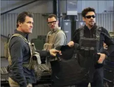  ?? RICHARD FOREMAN, JR. — SONY PICTURES VIA AP ?? This image released by Sony Pictures shows Josh Brolin, from left, Jeffrey Donovan and Benicio Del Toro in “Sicario: Day of the Soldado.”