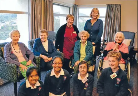  ?? Photo: SOPHIE LEGGETT ?? Welcome visitors: Top, from left, Marlene Bowles, Dorothy Jansen. Middle, from left, Ruth Adams, Eileen Taylor, Joan Sutherland, and Eileen Herriot. Bottom, from left, Jeshel Nepomuceno, Ayse Kekec, Isabelle Southon, and Troy Houston.