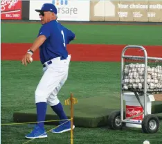  ??  ?? TEAM ISRAEL’S 74-year-old manager Jerry Weinstein tosses batting practice during the blue-and-white World Baseball Qualifier in Brooklyn last September.