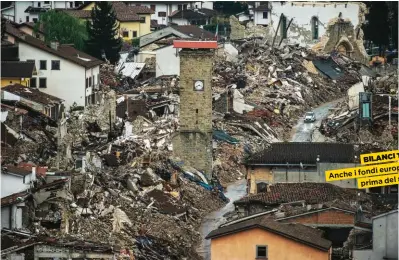  ??  ?? OTATI TERREM BILANCI stanziati europei fondi Anche i a rischio. sisma sono prima del