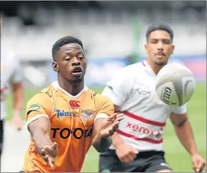  ?? Picture: GALLO IMAGES ?? IN THE MIX: Former Grey High flyhalf Lubabalo Dobela, now playing for Free State, will represent the Junior Boks against Wales today