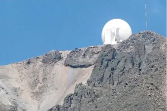  ??  ?? El Gran Telescopio Milimétric­o está ubicado en las faldas del Volcán Sierra Negra, a 4 mil 600 metros sobre el nivel del mar.