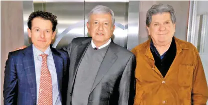  ?? JAVIER RÍOS ?? Francisco D. González, Andrés Manuel López Obrador y Francisco A. González.
