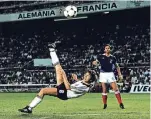  ?? FOTO: IMAGO ?? 1982: Fischer nennt sein 3:3 im WM-Halbfinale gegen Frankreich seinen „wichtigste­n Treffer“.