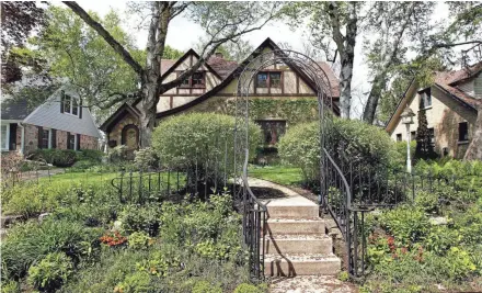  ?? ANGELA PETERSON, MILWAUKEE JOURNAL SENTINEL ?? Brad McKendry’s home, with 2,400 square feet, was built in 1924.